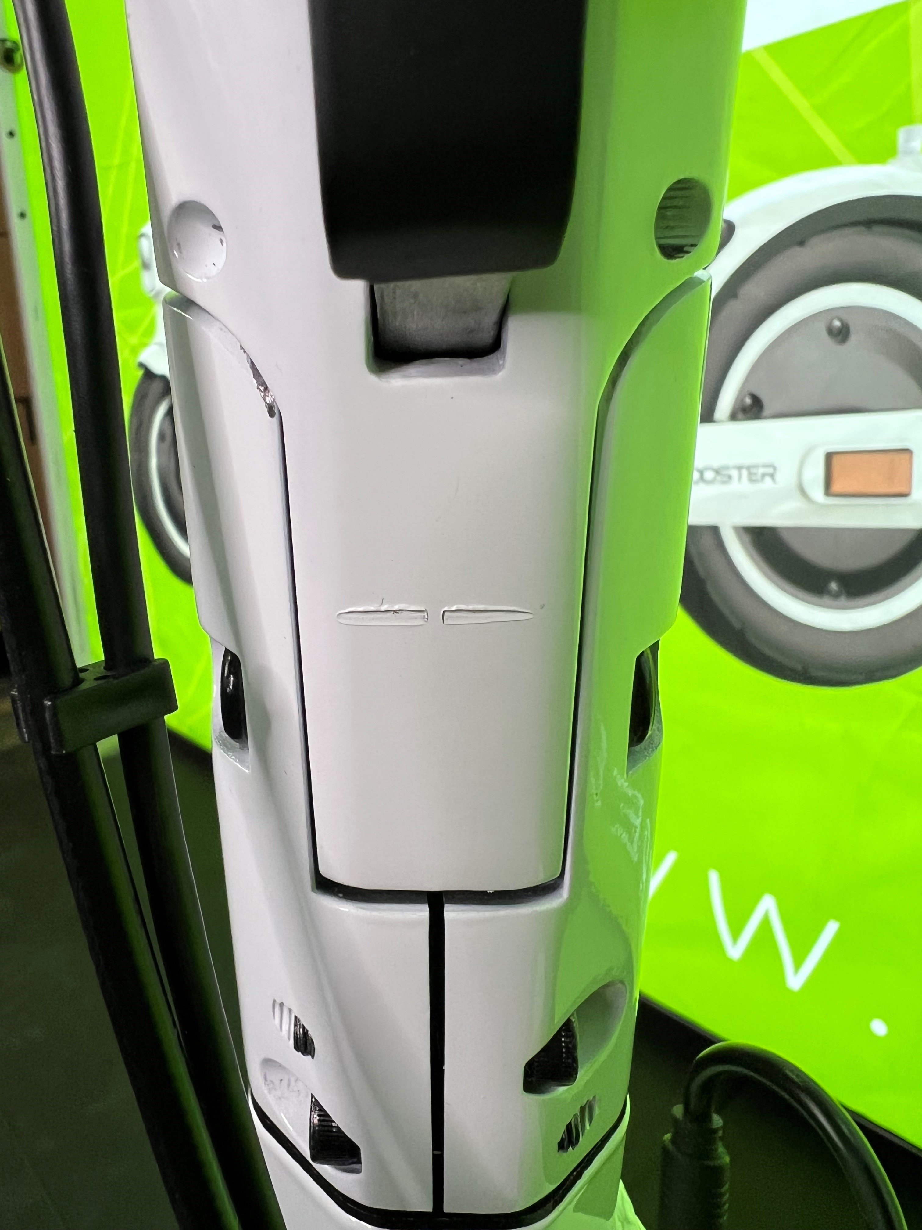 E-Scooter STREETBOOSTER One weiß, Leichtmetallfelge, Auto, Maschine, Fahrzeug, Rad