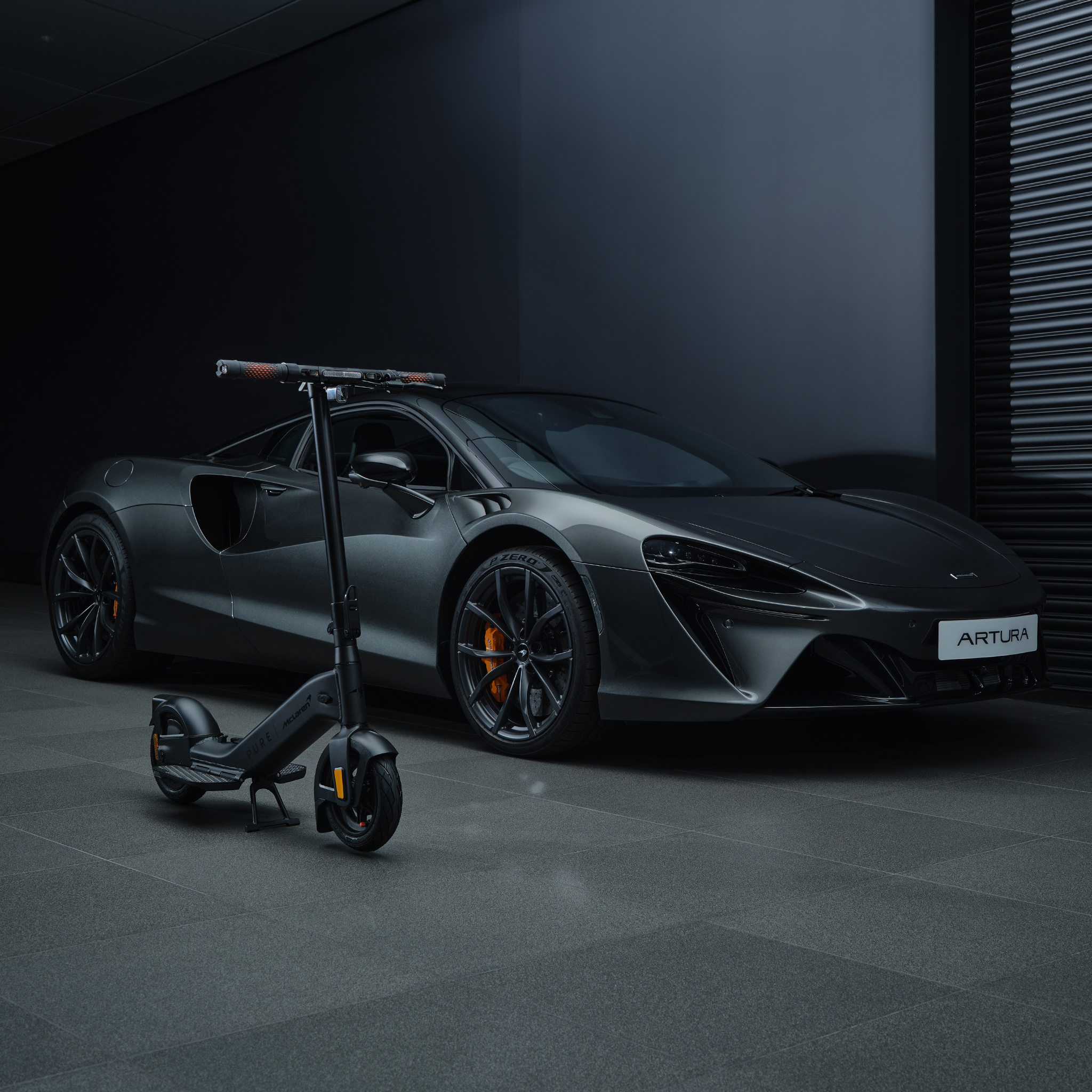 PURE McLaren Sonderedition Schwarz - B-Ware, Roller, Fahrzeug, Auto, E-Scooter, Rad