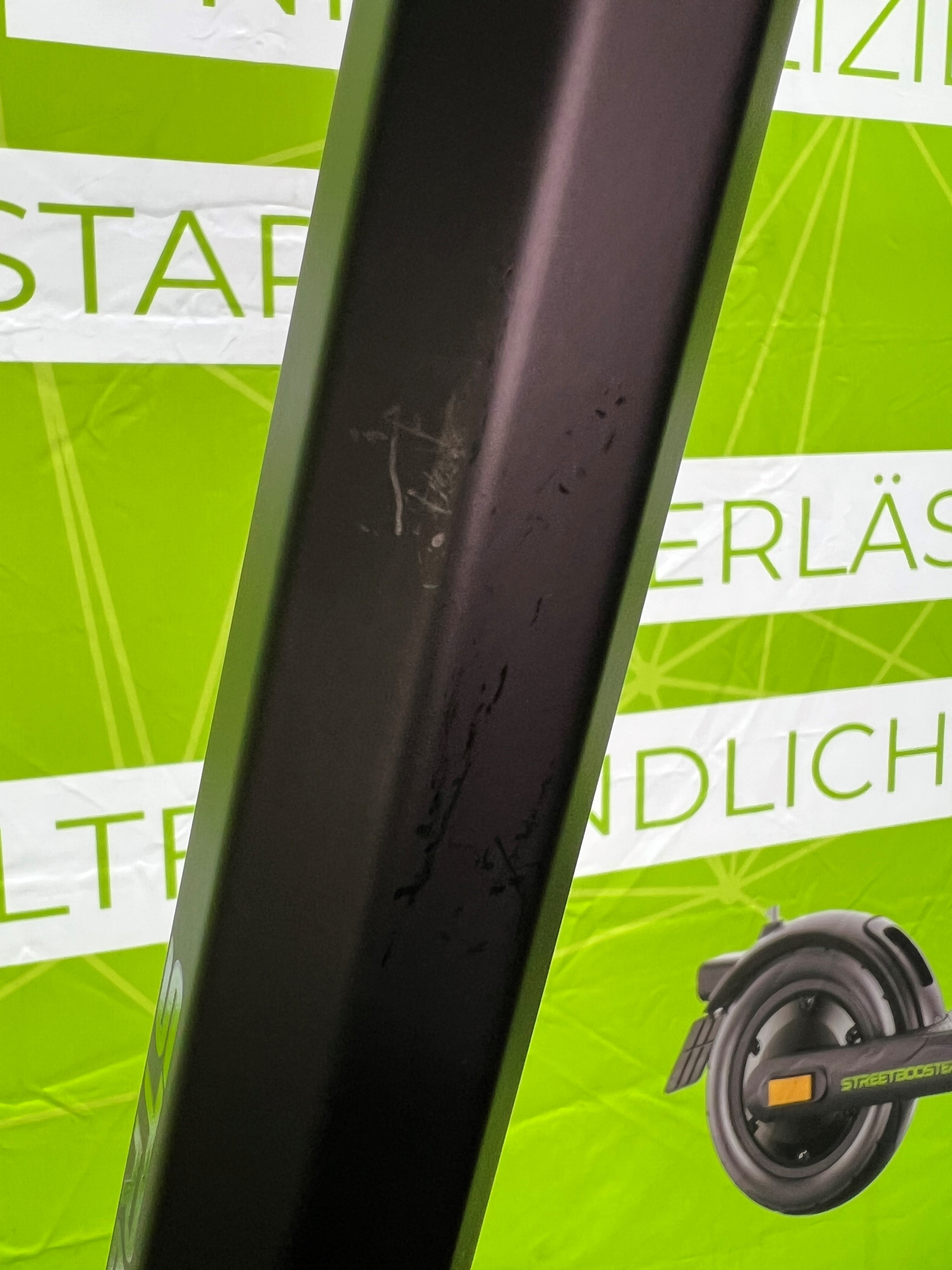 E-Scooter STREETBOOSTER Vega grün, Maschine, Rad, Werbung, Plakat