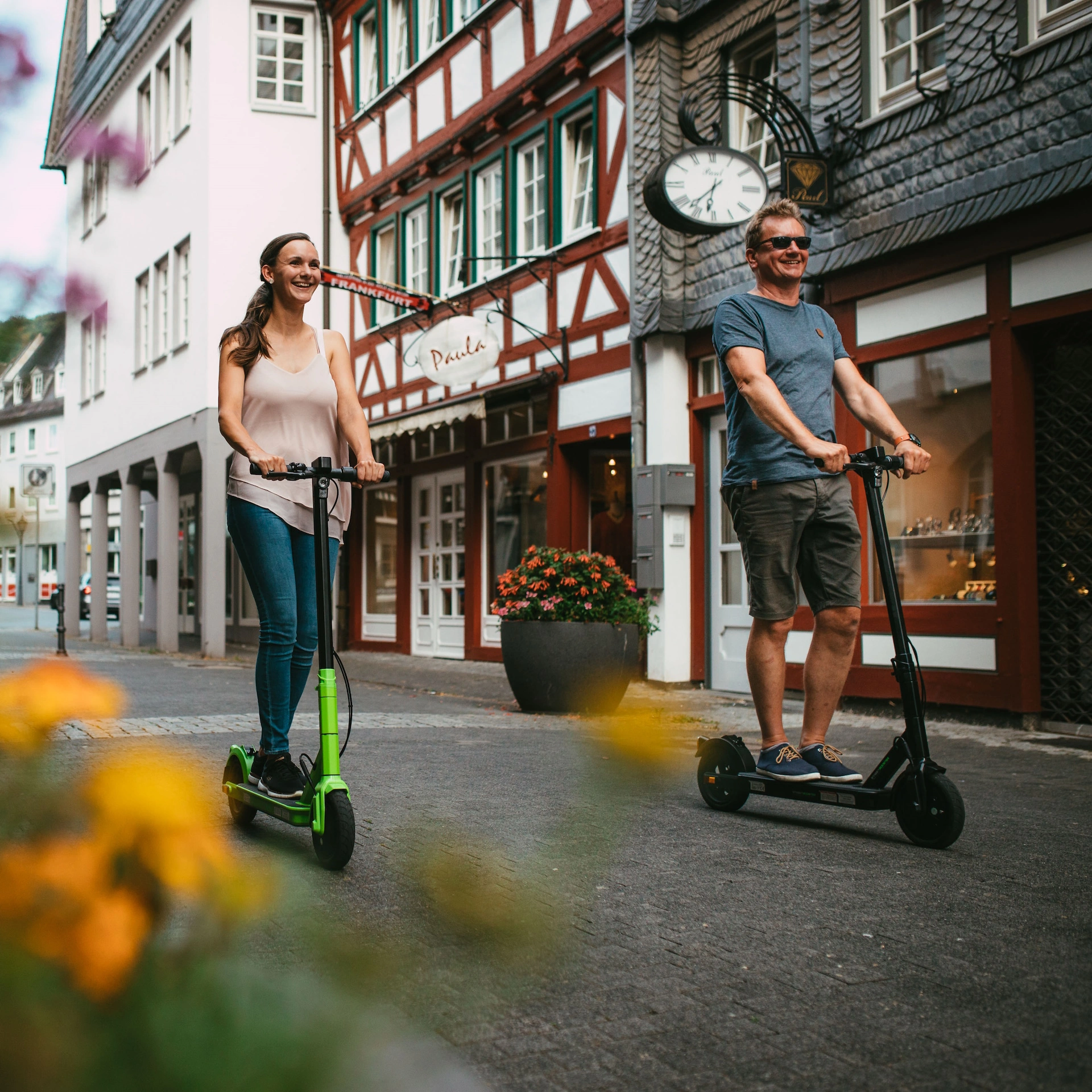 E-Scooter STREETBOOSTER One schwarzweiß