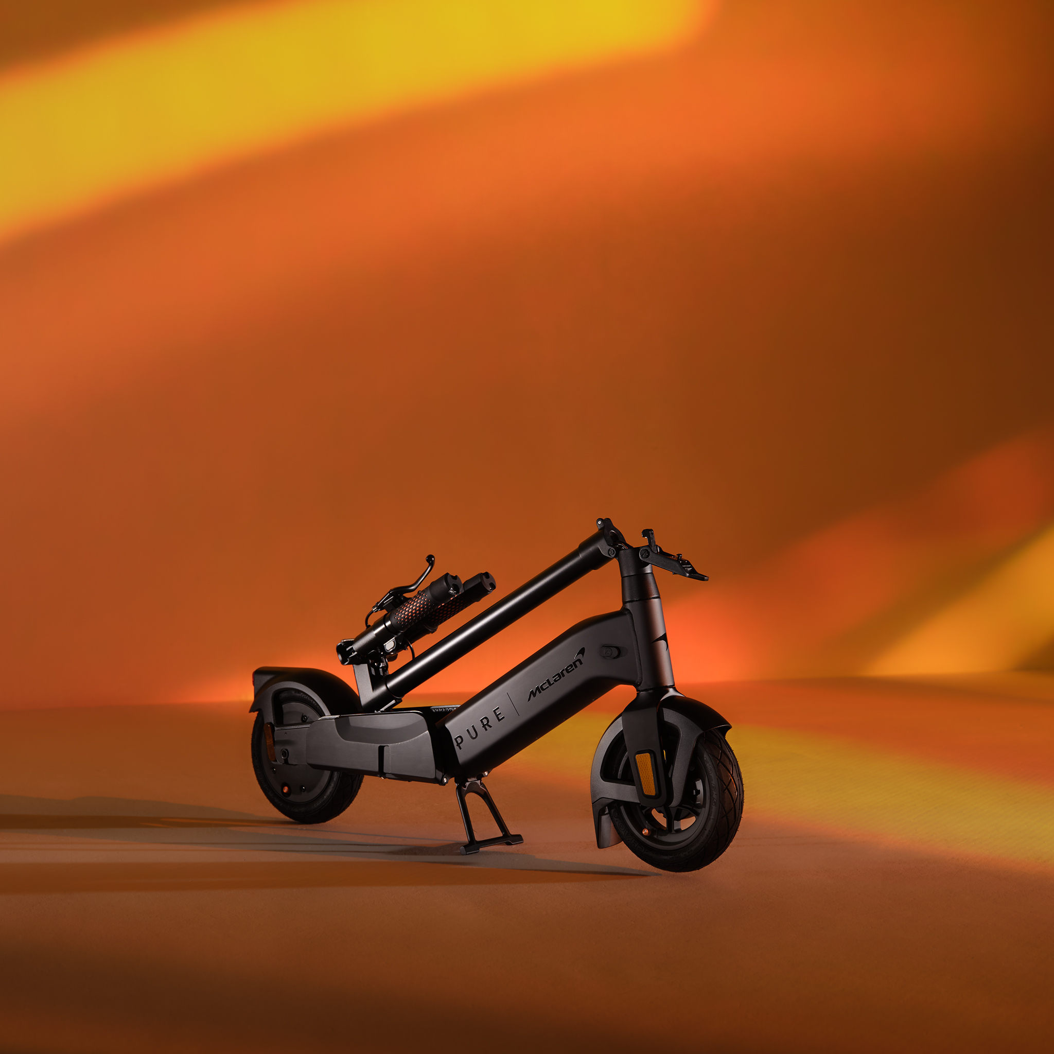 PURE McLaren Sonderedition Schwarz - B-Ware, Roller, Transport, Fahrzeug, E-Scooter